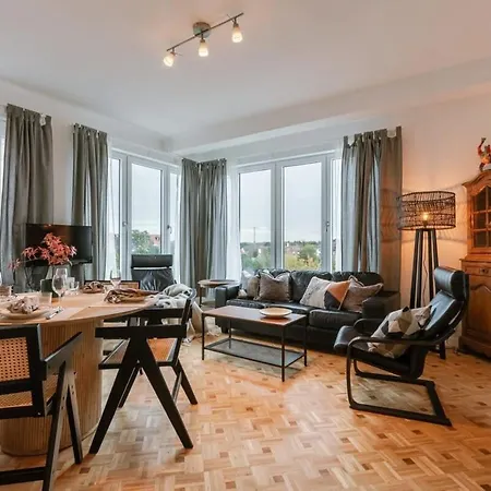Apartment Casiola - Cozy With Parking Near The Knokke-Heist